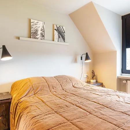 Gloria אוסטנדה